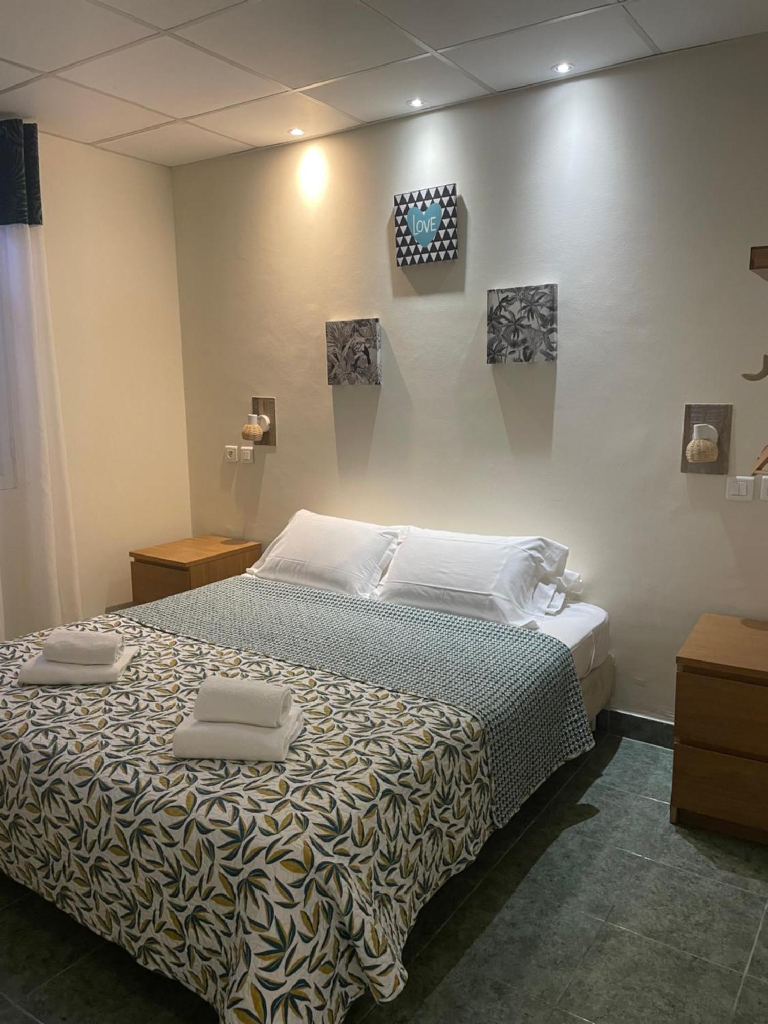 Hotel Le Derby Cagnes-sur-Mer Eksteriør billede