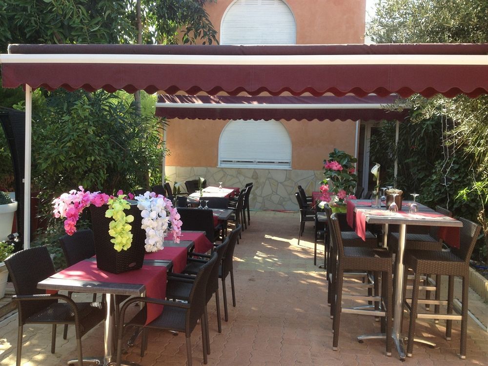 Hotel Le Derby Cagnes-sur-Mer Eksteriør billede