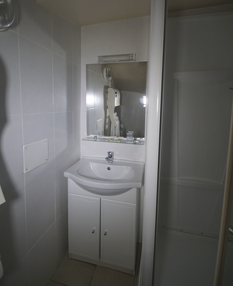 Hotel Le Derby Cagnes-sur-Mer Eksteriør billede