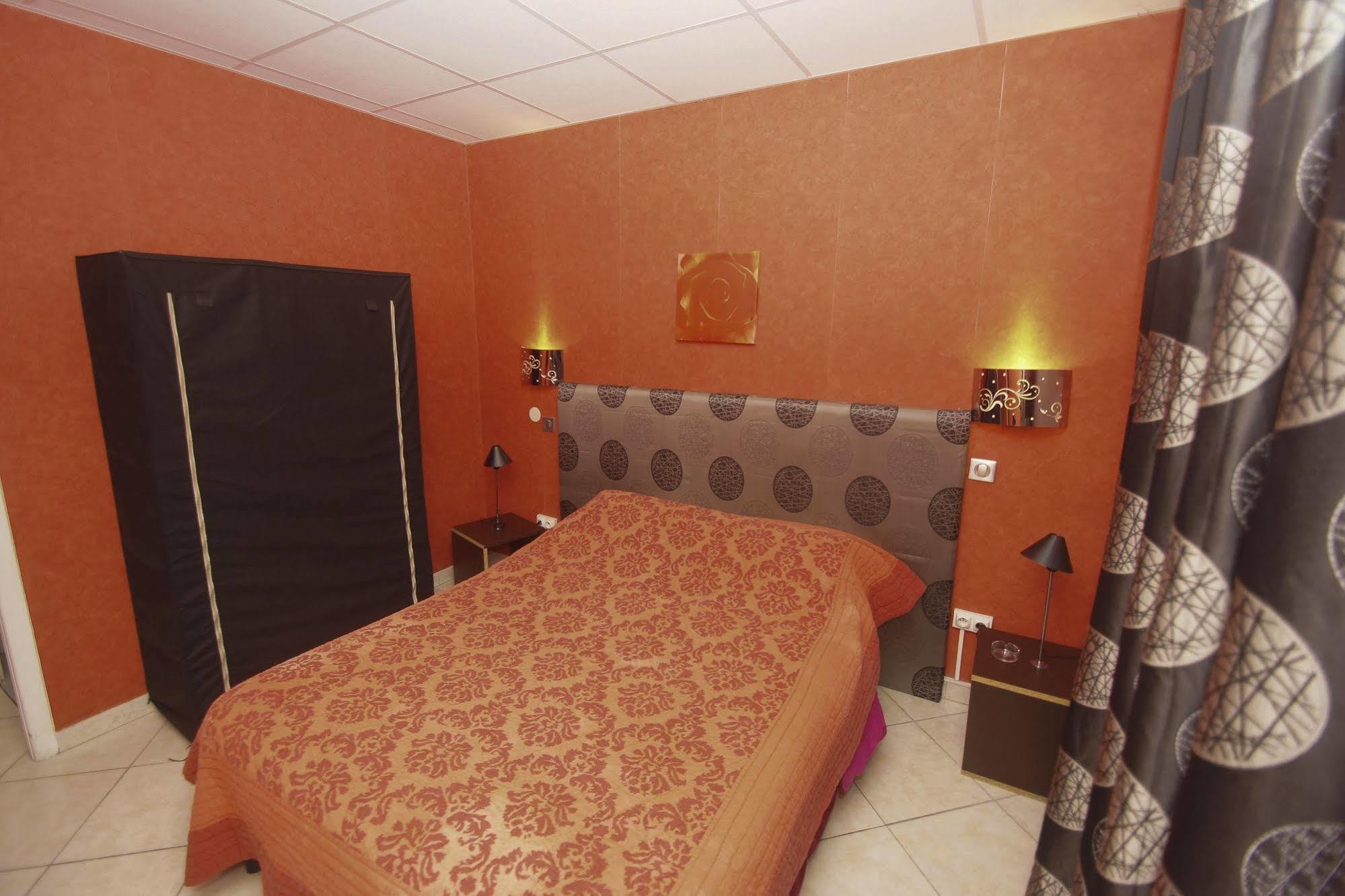 Hotel Le Derby Cagnes-sur-Mer Eksteriør billede