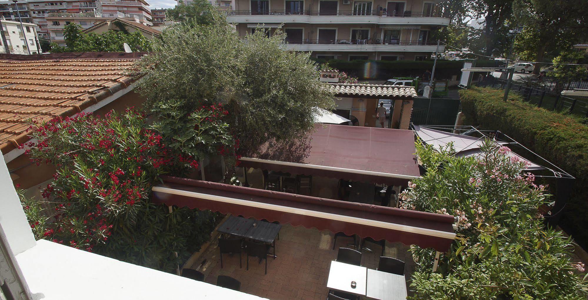 Hotel Le Derby Cagnes-sur-Mer Eksteriør billede