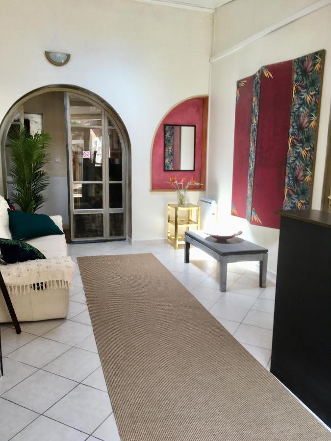 Hotel Le Derby Cagnes-sur-Mer Eksteriør billede